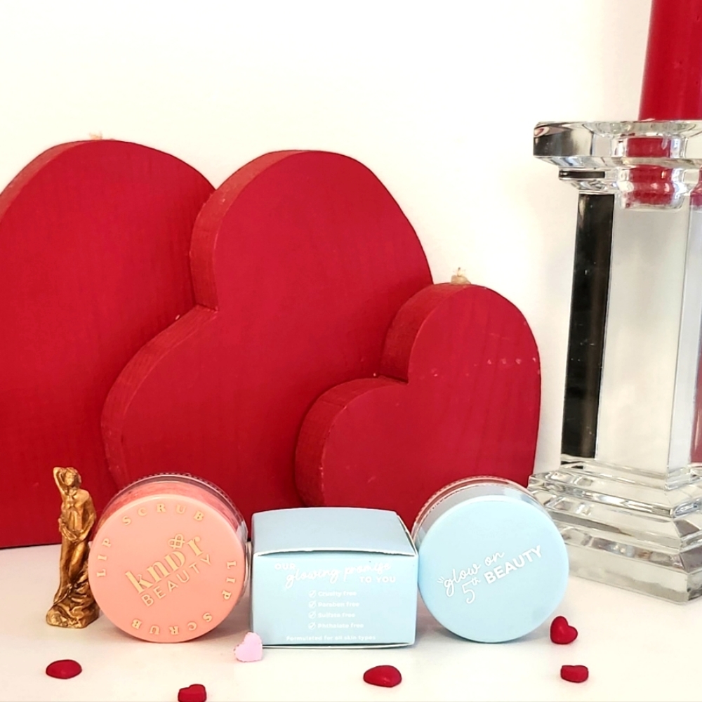 NIB Glow on 5th & Knd*r Beauty Sugar Lip Scrubs
